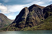 Norvegia, la regione dei fiordi, vedute durante la gita in battello lungo l'Aurlandsfjord e il Noeroyfjord. 